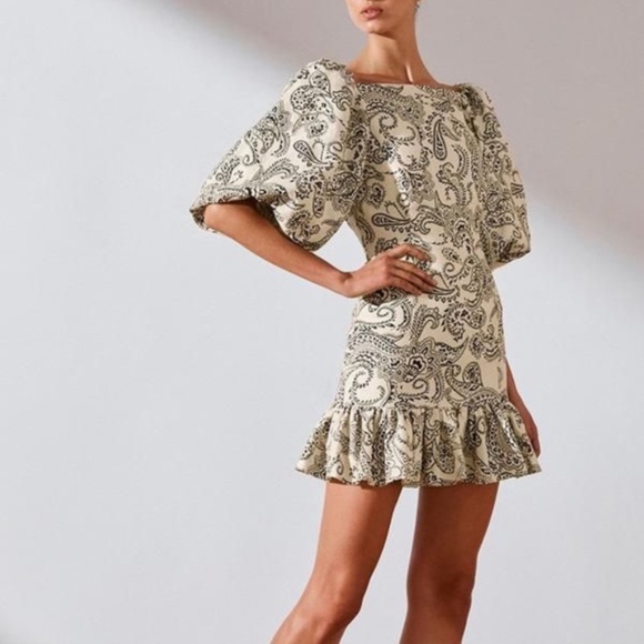 Shona Joy Dresses & Skirts - NWT Shona Joy Zella Linen Backless Mini Dress